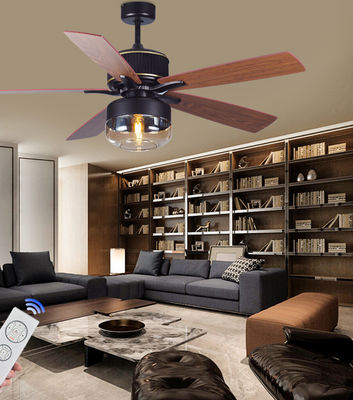 Faisceaux de contreplaqué 52 pouces Ventilateurs de plafond américains pour chambre avec lumière