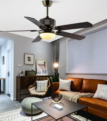 Ventilateur de plafond en contreplaqué de 52 pouces avec lumière Ventilateurs de plafond contemporains avec lumières LED