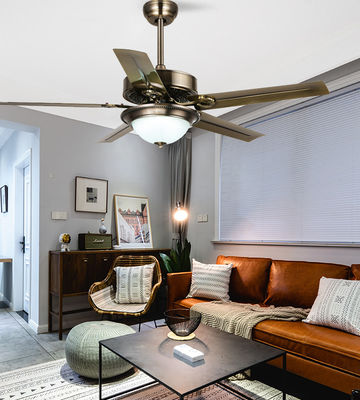 Ventilateur de plafond moderne de style européen avec lumière LED Villa AC DC 5 lames en fer